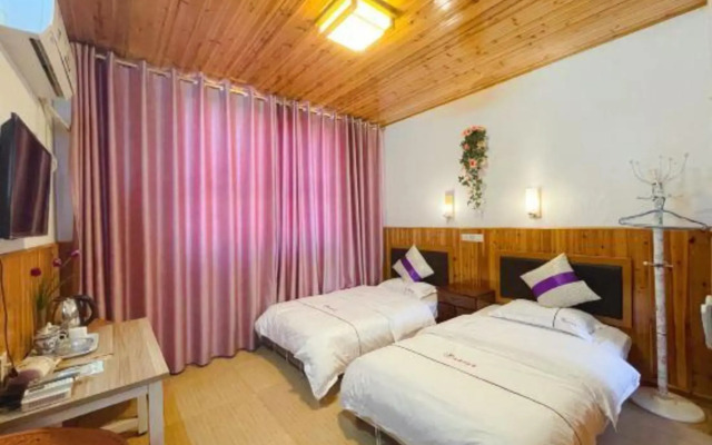 Zhanlaoshi Hostel