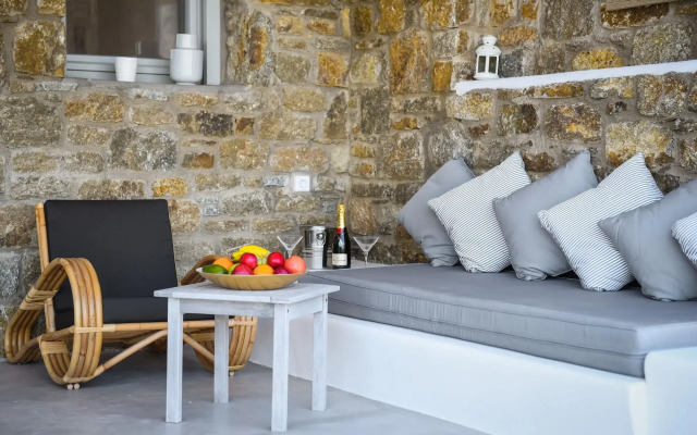 Myconian Crown Suites