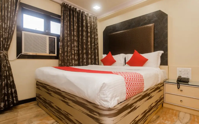 Hotel Elegant by OYO