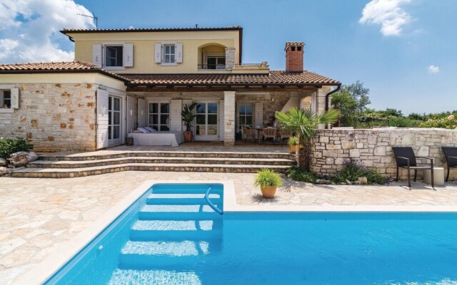 Amazing Home in Stifanici With Wifi and 3 Bedrooms