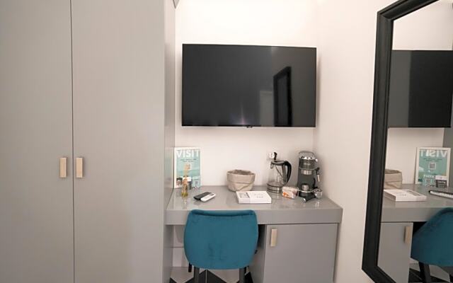 Pulcinella Suite