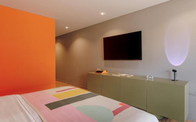 Versus Hotel