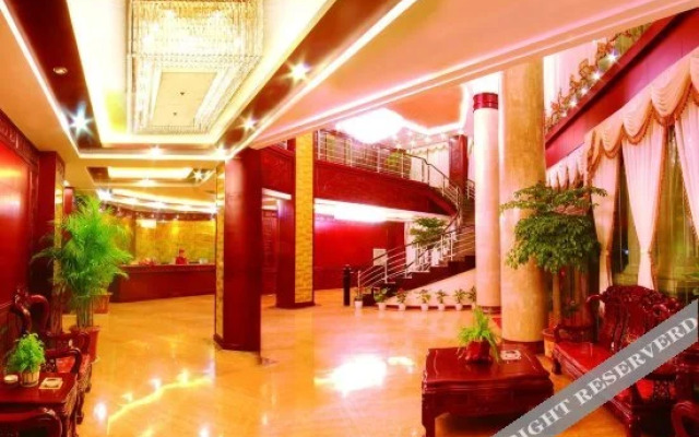Dali Ronghua Business Hotel