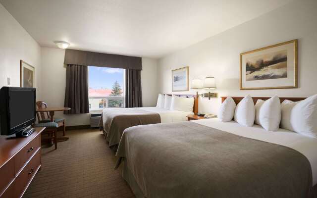 Super 8 By Wyndham Slave Lake Ab