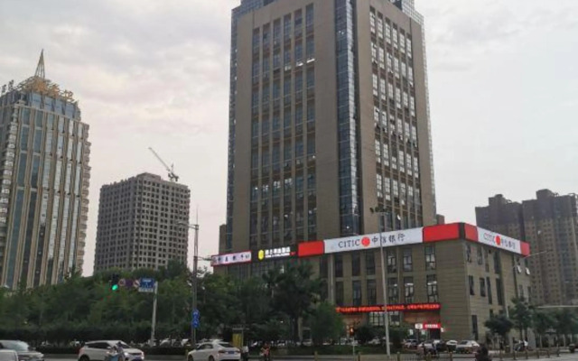 Super 8 Hotel Premier (Anyang High-speed Railway Yingbin Park)