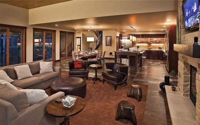 Granite Falls Chalet