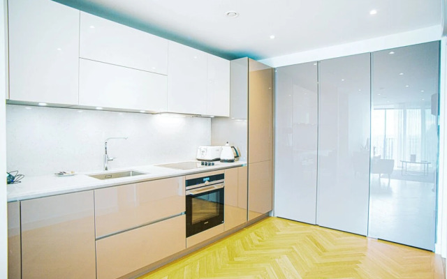 High Rise 1 Bedroom Apartment in Southbank