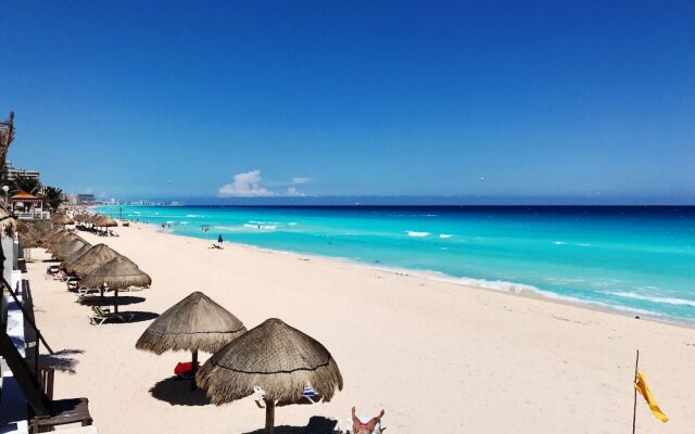 Brisas Penthouses by TA