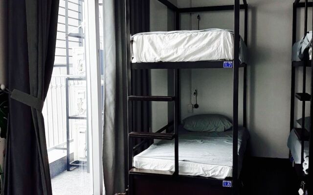 Penthouse Hostel & Spa