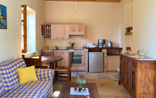 Eveleos Country House