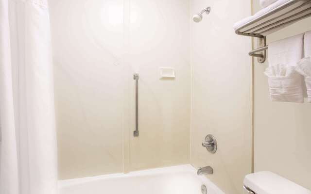 Days Inn by Wyndham Easley/Greenville/Clemson Area