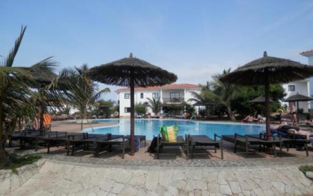 Self Catering Holidays at Tortuga Beach Resort