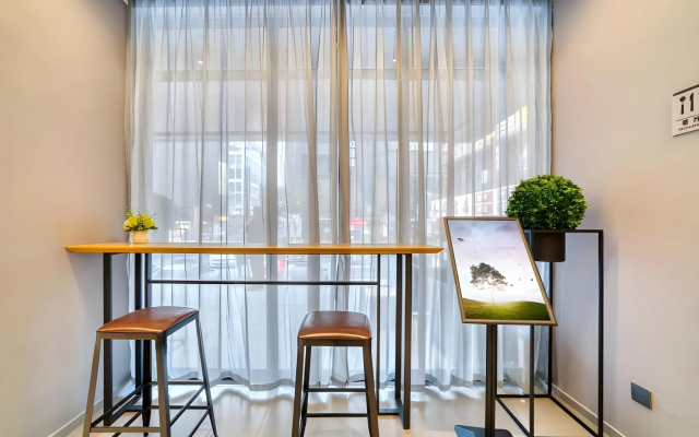 Homeinn Selected Hotel (Huzhou Aishan Yintai City Yishang Street) – Guest Rooms – Huzhou