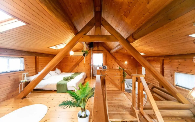 Awaji Seaside Log House