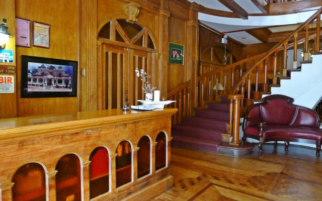 The Heritage Mansion