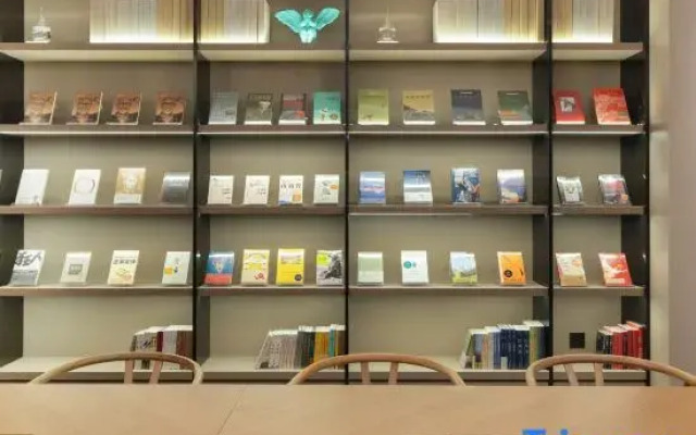 JI Hotel (Xiamen Liangan Financial Center)