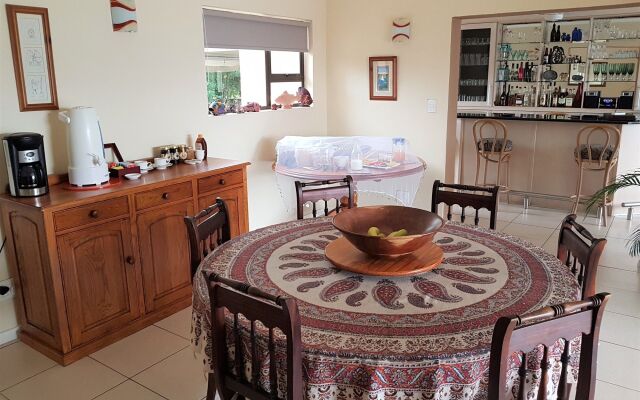 Sunbirds B&B - Adults Only
