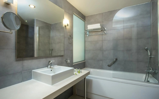 Lindos White Hotel & Suites