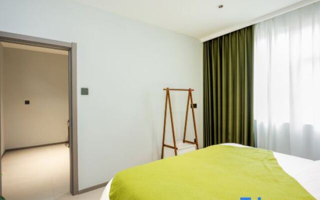 Runkai Homestay (Yingtianmen Branch)