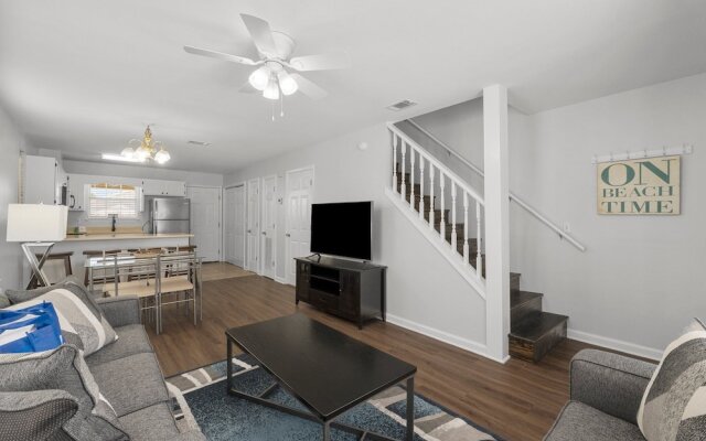 6402 Beach Dr - Seabatical B