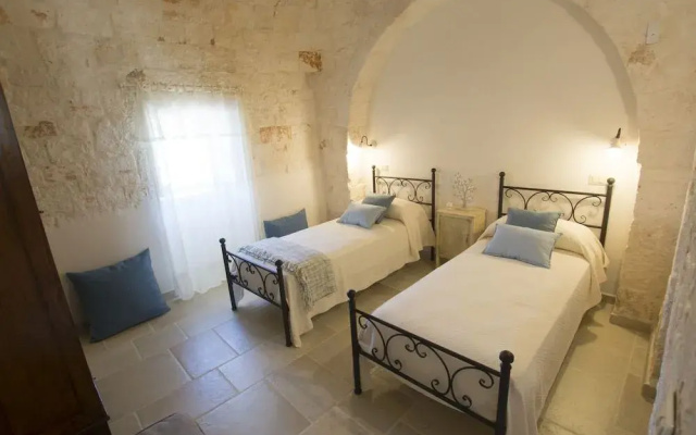 Trulli Laetitia