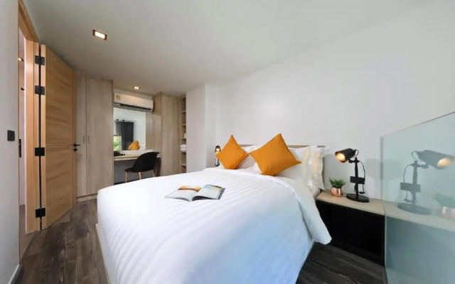 Naiharn Loft near Beach UTL B325