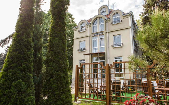 hotelImage