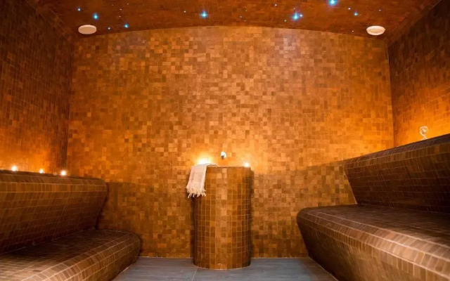 E1 Suites & Spa