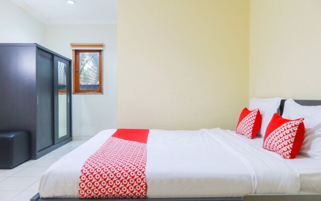 OYO 2196 Ss Homes
