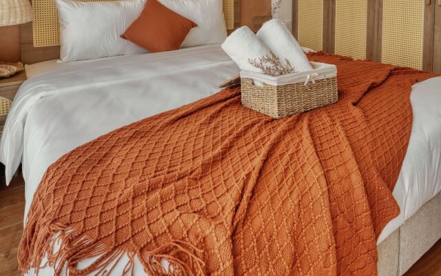 iRest Orange Tay Ho Lakeside Apartment