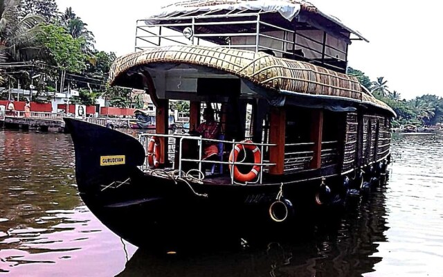 Sreekrishna Houseboat