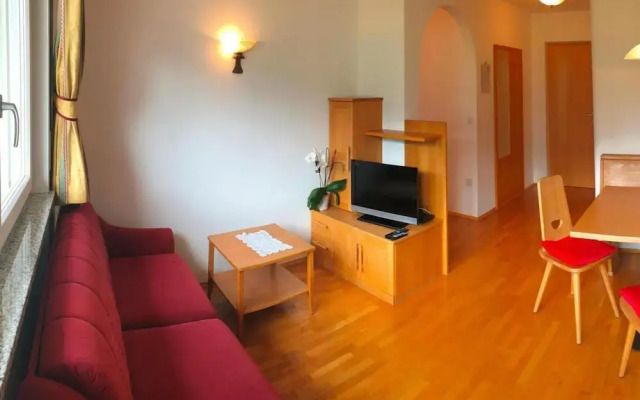 Residence Lahnhof, Laces