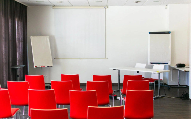 ibis Strasbourg Aéroport Le Zenith