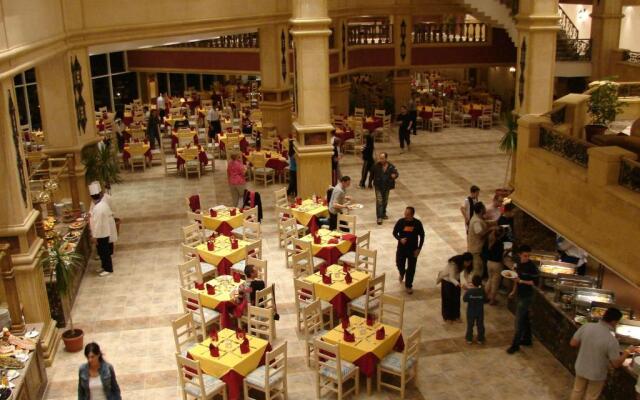 Queen Sharm Aqua Park Hotel
