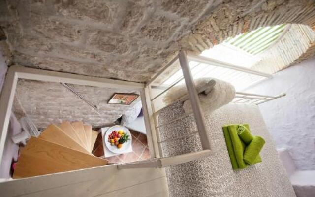 Aurora Tiny Apartment