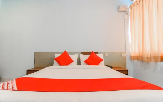 Lotus Inn By OYO Rooms