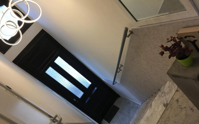 family stay Ostend 300m from beach free public Parking