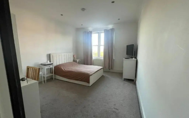 Eglentine (Adults Only)