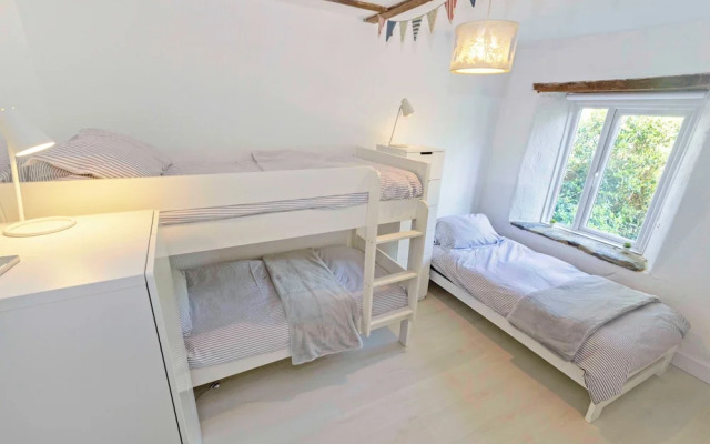 Shippenrill Croyde 6 Bedrooms, Sleeps 14, Hot Tub