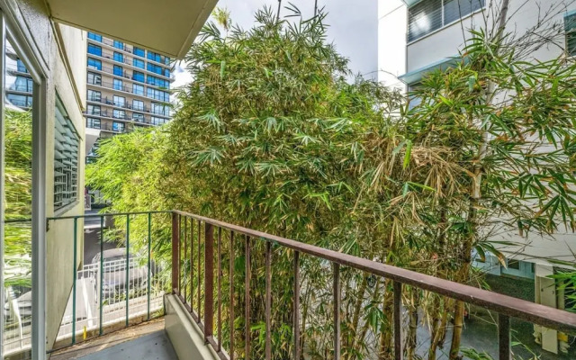 Two-bedroom Apartment With a Sunny Patio