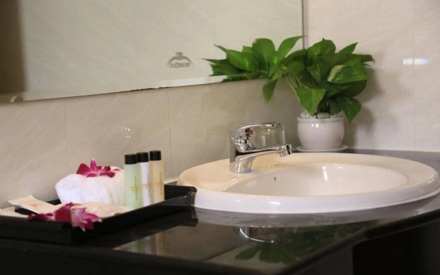 Nicecy Hotel - Bui Thi Xuan Street