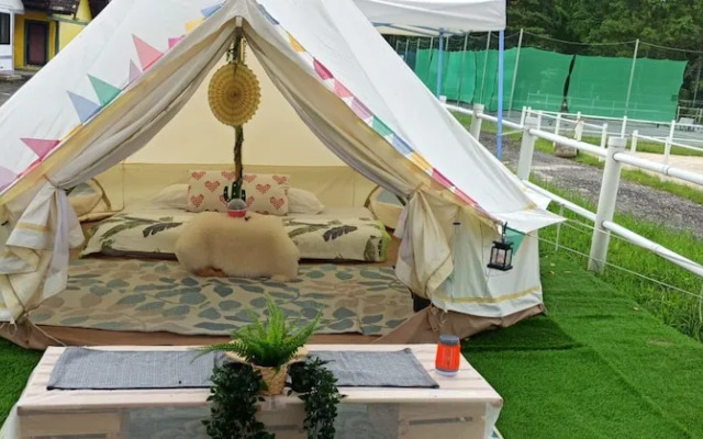 Glamping @ Bukit Timah Horsecity