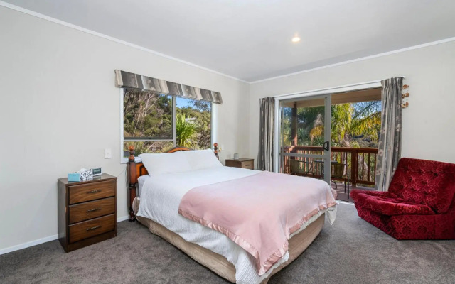 Ota Point Paradise - Whangaroa Holiday Home