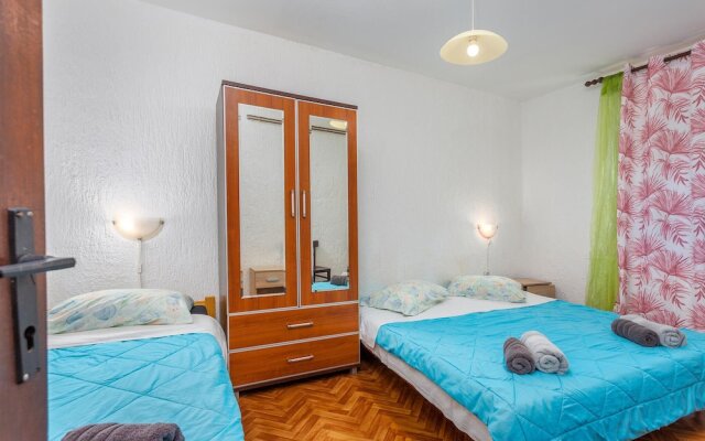 Beautiful Home in Njivice With Wifi and 2 Bedrooms