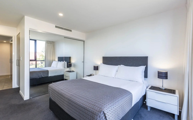 Artique Surfers Paradise