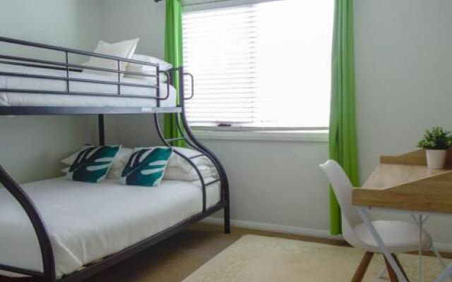 'RIVERSIDE RETREAT' 544 Ocean Drive, North Haven