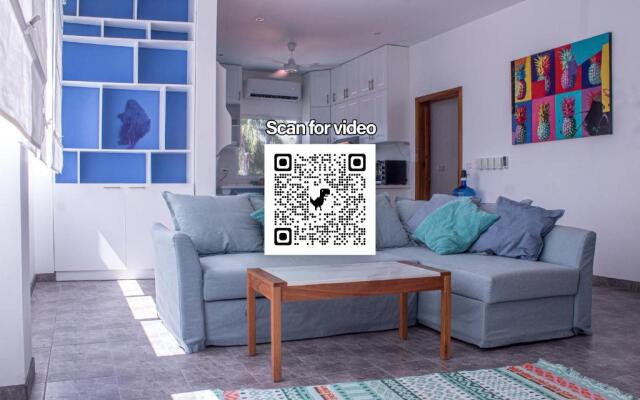 Private Rooftop Patio 2 Bedroom Apartment