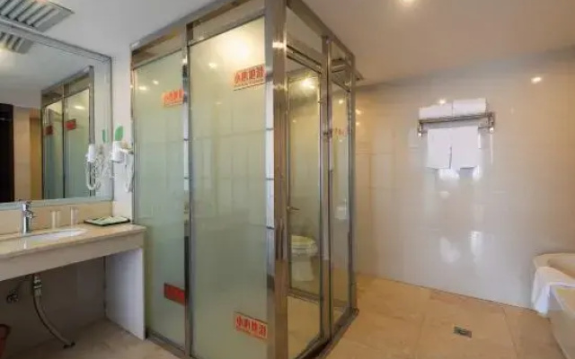 Huang Longshun Hotel