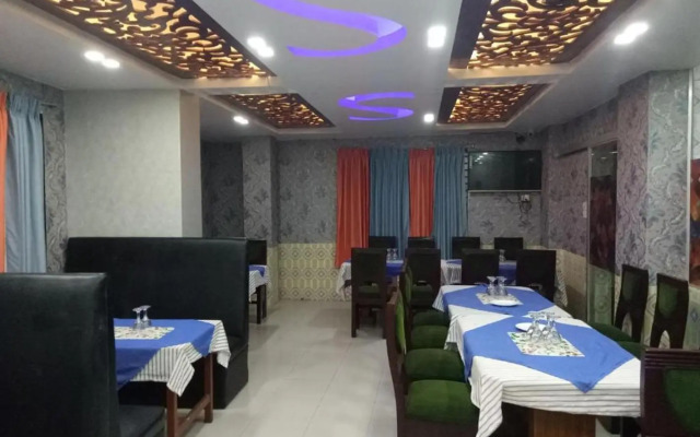 Shopnonir Hotel & Restaurant