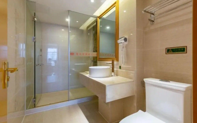 Vienna Hotel (Lingshan Liufengshan Pedestrian Street)